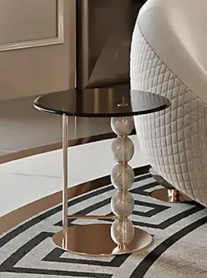 Produktbild von Casa Padrino Luxus Beistelltisch Kupfer / Schwarz Ø 57 x H. 60,5 cm - Runder Metall Tisch mit Glasplatte und dekorativen Glaskugeln - Wohnzimmer Möbel - Hotel Möbel - Luxus Möbel