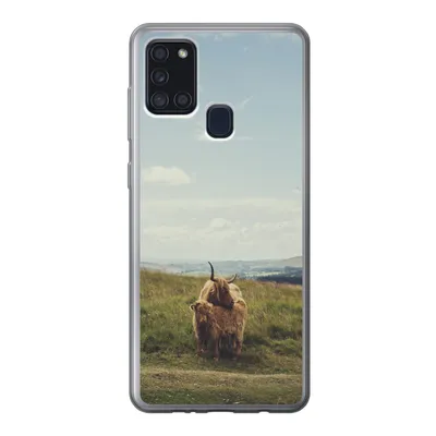 Produktbild von MuchoWow® Handyhülle Schutzhülle Hülle für Samsung Galaxy A21s Schottische Highlander - Gras - Wolken - Tiere Silikon Softcase Handy Hülle - Hartschale