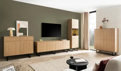 Produktbild von Wohnzimmer-Set in Eiche mit Vitrinenschrank inkl. Beleuchtung, Lowboard, Highboard, Kommode, Metallgestelle, 4-teilig - KASOL-61