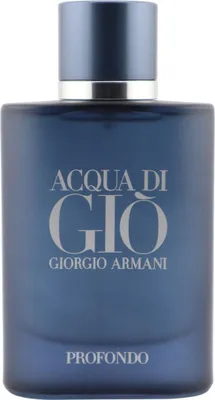 Dunkelblauer, matter Flakon des Herrendufts Acqua di Giò Profondo von Giorgio Armani mit silberner Schrift und rundem Verschluss.