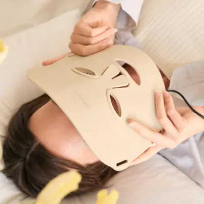 Produktbild von CREATE - SKINCARE LED MASK 8 in 1 - 8-in-1 LED-Behandlungsmaske