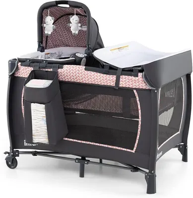 Imagen del producto de Cuna para bebé, moisés portátil con colchón, cuna lateral con juguete colgante, cambiador, bolso de transporte y ruedas con freno (rosa)