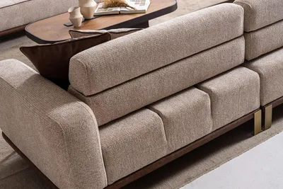 Immagine prodotto di Moderno divano a tre posti dal design elegante e dal comfort elevato