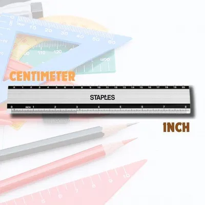 Zdjęcie produktu dla Linijka aluminiowa Staples z antypoślizgową powierzchnią, w centymetrach i calach - 1 sztuka