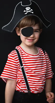 Immagine prodotto di Cappello da pirata e benda sull'occhio carta bambini 23x18x14cm bianco nero