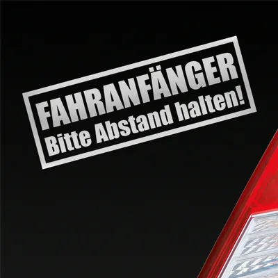 Produktbild von Auto Aufkleber Achtung Fahranfänger Spruch Fahrschule 20x7 cm Silber Sticker Heckscheibenaufkleber