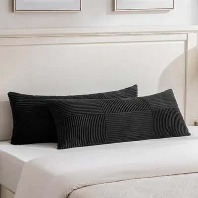 Produktbild von Set aus 2 schwarzen Kissenbezügen 40x145 cm, weich, modern, dekoratives Kissen für das Sofa, im Boho-Stil, geeignet für Sofa, Schlafzimmer, Wohnzimmer und Bett.