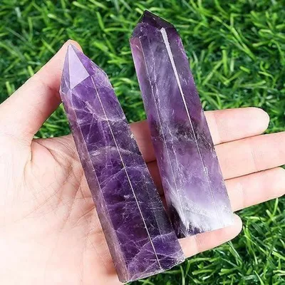 Produktbild von Großer Amethyst Kristall Turm 9-10cm Natürlicher Heilstein Meditation Energie