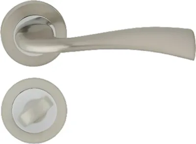 Produktbild von DOMINO Türgriff Drückergarnitur WC - Badezimmer Set | Rund-Rosette | Türbeschlag für Badezimmertüren | Set WC - Rosetten-Garnitur | Türklinke aus Aluminium | Chrom/Nickel Türdrückergarnitur | FLY-R ECO M6/M9