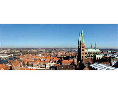 Produktbild von Glasbild Lübeck Panorama Marienkirche 80x30 cm