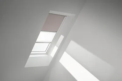 Obrázok produktu pre VELUX Zatemňovacia roleta na strešné okno manuálna DFD SK10 4580SWL sivá