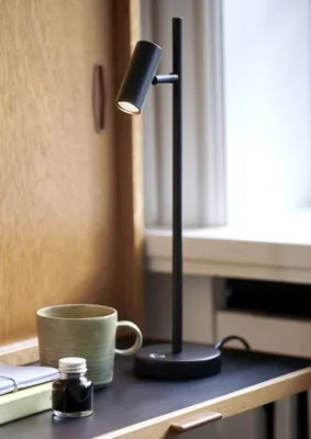 Immagine prodotto di Tavolo OMARI LED nero