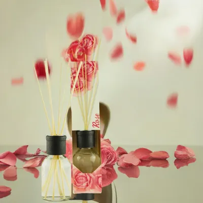 Produktbild von Blumig & elegant – Floral Rose – Diffusor - 100 ml