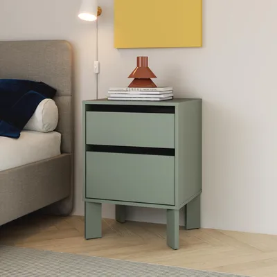 Produktbild von Forte TAHOE Nachtschrank 50, minimalistischer Nachttisch mit Schublade und diagonal gesetzten Beinen, Schlafzimmer, Holzwerkstoff, Salbei, 48,2 cm breit x 47,5 cm hoch x 41,4 cm tief