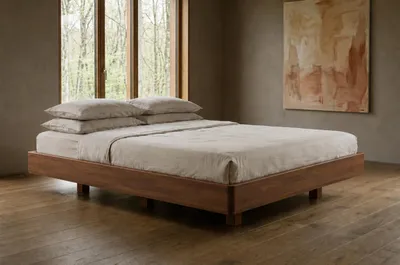 Produktbild von Schwebebett aus massivem Buchenholz Visby LENA FLAT ohne Nachttische, 140x200 cm, Farbe Nussbaum