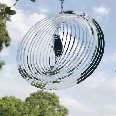 Produktbild von 3D Metall Wind Spinner Rotierend Flieend-Lichteffekt Design Windspiele Hausgarten Dekoration Outdoor Geschenk Glnzend - Rund