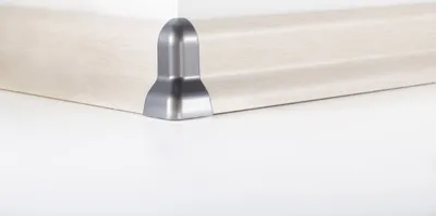Produktbild von Classen Außenecke für FUXX-Laminatleiste foliert 20 x 40 mm chrom
