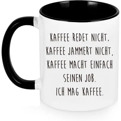 Productafbeelding van Koffiemok met de tekst: "Koffie klaagt niet, koffie zeurt niet, koffie doet gewoon zijn werk. Ik hou van koffie." Wit-zwart, 320 ml