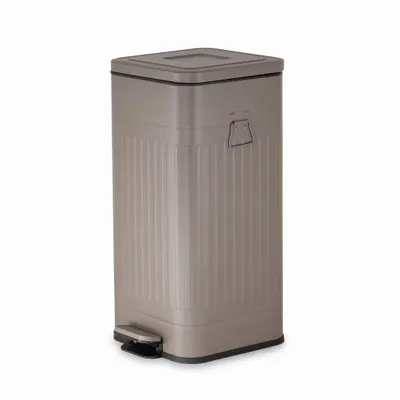 Productafbeelding van Prullenbak Keuken 30L (30 Liter) met Pedaal, Rechthoekige Pedaalemmer van Metaal, Deksel met Soft Close, Uitneembare Binnenemmer, Taupe, AI-gegenereerde afbeelding