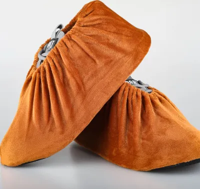 Produktbild von 1 Paare Schuhüberzieher Anti-Rutsch Sohle Flanell Schuh Bedeckung Staubfrei Überschuhe für Haushalt Wiederverwendbar&Waschbare-leuchtend braun