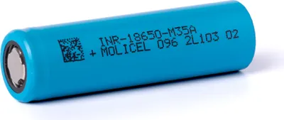 A single blue Molicel INR18650-M35A battery is shown against a white background.