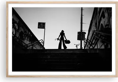 Produktbild von Gerahmtes Poster - Rahmen in heller Eiche - Schatten Fotografie Treppen - 91,5x61 cm - Wand Bild - Wanddeko - Wandbilder - Kunstposter - Wandposter - Bilderrahmen - Bilder - Kunstdruck P2NAA91x61-4365