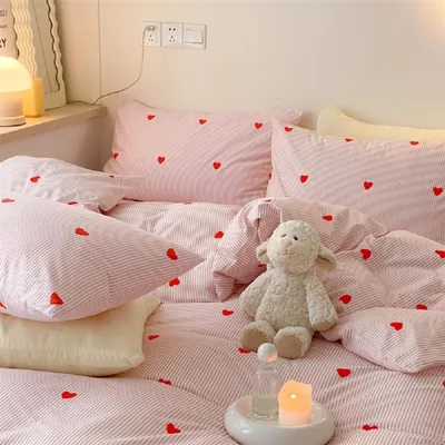 Productafbeelding van Omgoods - Roze Hartjes Beddengoed Set 200 x 200 cm met Kussenslopen
