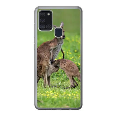 Produktbild von MuchoWow® Handyhülle Schutzhülle Hülle für Samsung Galaxy A21s Känguru - Blumen - Jung Silikon Softcase Handy Hülle - Hartschale