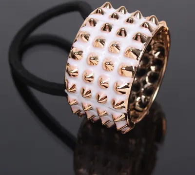 Produktbild von Haarring mit Spikes in der Farbe Weiß