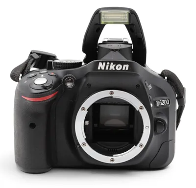 Produktbild von Nikon 5200 D series, 24.1 MP, SLR Body, CMOS, Nikon F, TTL, Kontinuierlicher Auto Focus, Selective Auto Focus, Servo Auto Focus, Single Auto Focus