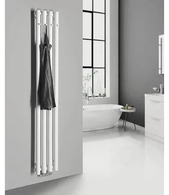 Obrázek produktu pro Designové topné těleso Sapho 180 x 30 x 140 mm připojení 1/2" dole uprostřed