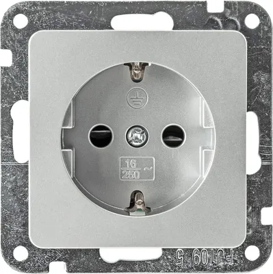 Produktbild von ChiliTec 23034 DELPHI Schutzkontakt-Steckdose, silber 250V/ 16A, Steckanschluss, ohne Rahmen