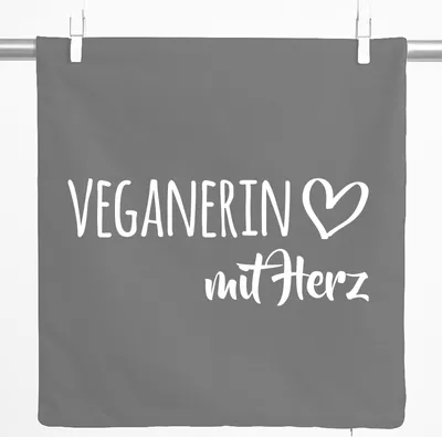Produktbild von Huuraa Kissenbezug Veganierin mit Herz 40x40cm Steel Grey Baumwolle Dekokissenbezug Geschenkidee