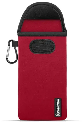 Productafbeelding van MobyDefend Hoesje - Geschikt voor  Samsung Galaxy S26 Plus (S26+) -  Neopreen Pouch Met Karabijnhaak - Insteek - Riemlus  - Rood