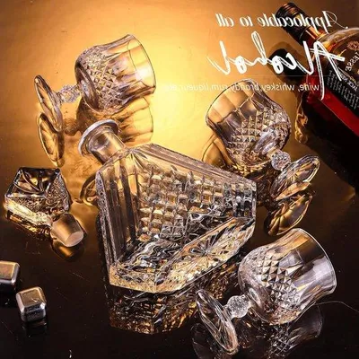 Produktbild von Famanu Whisky Karaffe mit 6 Gläsern - Elegantes Design
