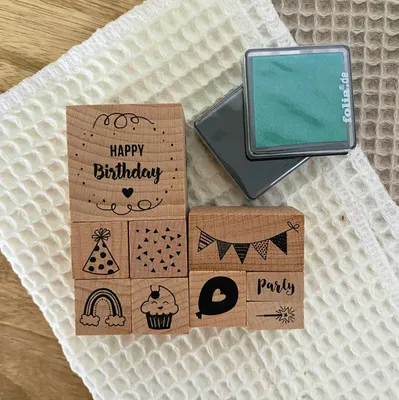 Image de Set de tampons en bois "Happy birthday" - 11 pièces