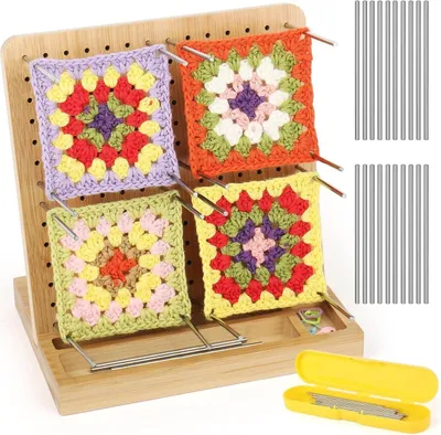 Immagine prodotto di Set di chiavi quadrate Granny in legno 20 aghi in acciaio 20x20cm