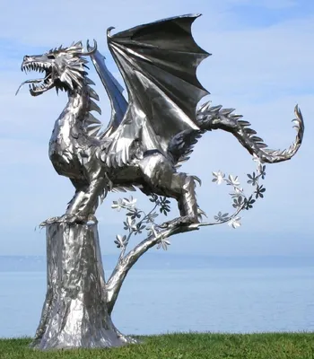 Produktbild von Casa Padrino Luxus Gartendeko Skulptur Drache Silber 290 x 235 x H. 295 cm - Riesige Edelstahl Deko Figur - Gartenfigur - Hotel Garten Deko