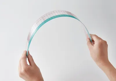 Produktbild von Clover Stoffmesslineal mit Raster Länge 30 cm