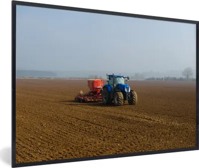 Produktbild von MuchoWow® Gerahmtes Poster Traktor - Blau - Nebel 30x20 cm - Poster mit Schwarzem Bilderrahmen Wandposter Rahmen Foto Bilder - Kunstdruck - Bild-Poster
