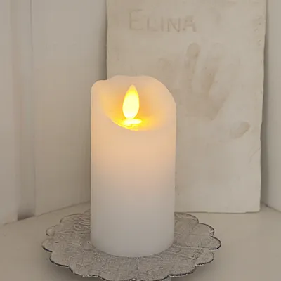 Produktbild von Best Season LED-Wachskerze "Glow Flame" Farbe: weiss flack. Flamme, ca. 10 x 5,5 cm, Timer, Batterie, 068-42