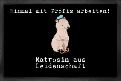 Produktbild von Mr. & Mrs. Panda Fussmatte Matrosin Leidenschaft 50 x 75 cm - Schwarz - Geschenk, Seeleute, Türvorleger, Lustig, Bodenvorleger, Fußabtreter, fußmatte, Spruch, Witzig