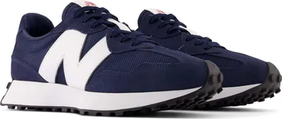 Produktbild von New Balance Sneakers MS327CNW in Black color size 41.5