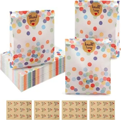 Produktbild von Kleiner Papierbeutel mit 48 Aufklebern, ideal für Geburtstage, Feiern und Süßigkeiten, 40 Stück, bunt.