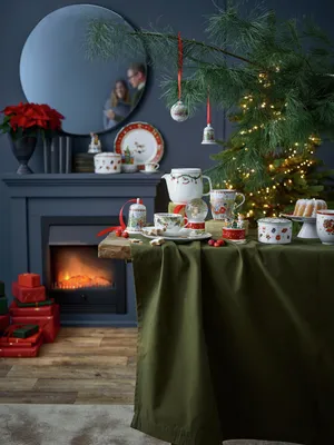 Produktbild von Hutschenreuther Teller 23 cm tief Happy Wintertime H. Wintertime Red 02488-727471-10353
