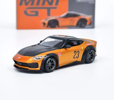 Produktbild von Nissan Z LBNATION WORKS LB 2024 Gold - Mini GT 1:64