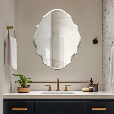 Productafbeelding van Asymmetrische wandspiegel, zonder lijst, 63,5 x 81,3 cm, zilverkleurig, geschikt voor de woonkamer