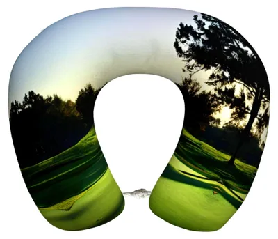 Produktbild von Reisekissen mit Golfplatzmotiv, Nackenstützkissen, abnehmbarer Bezug