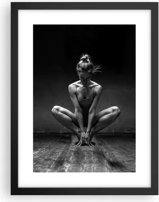 Produktbild von Gerahmtes Poster - Schwarzer Rahmen - Tänzerin Frau Ballerina - 30x40 cm - Wand Bild - Wanddeko - Wandbilder - Kunstposter - Wandposter - Bilderrahmen - Bilder - Kunstdruck - P2BPA30x40-4925