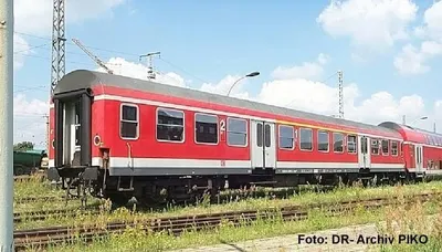 Zdjęcie produktu dla PIKO 28009, HO (1:87), 14 lat(a), Czerwony